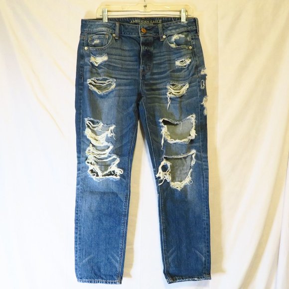 American Eagle Outfitters Denim - American Eagle Tomgirl distressed jeans